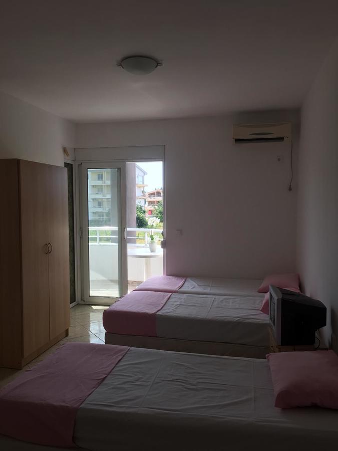 Apartmani Agovic Ulcinj Zewnętrze zdjęcie