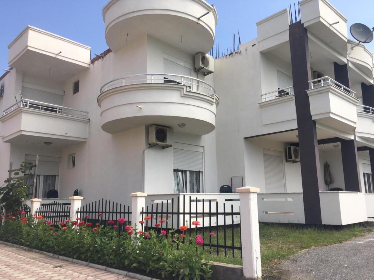 Apartmani Agovic Ulcinj Zewnętrze zdjęcie