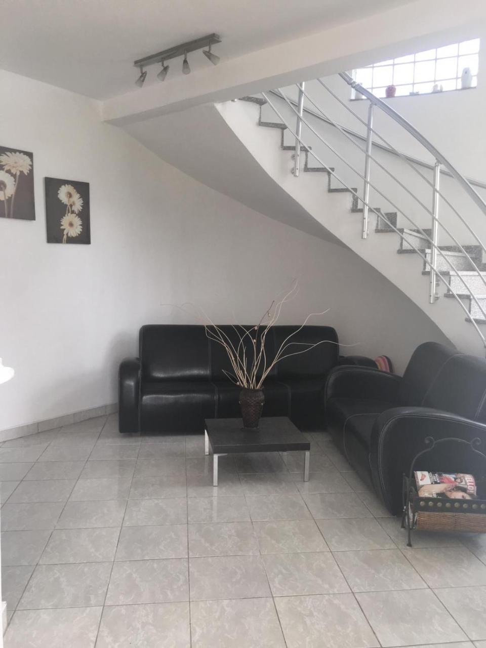 Apartmani Agovic Ulcinj Zewnętrze zdjęcie